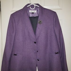 Tahari Skirt Suit